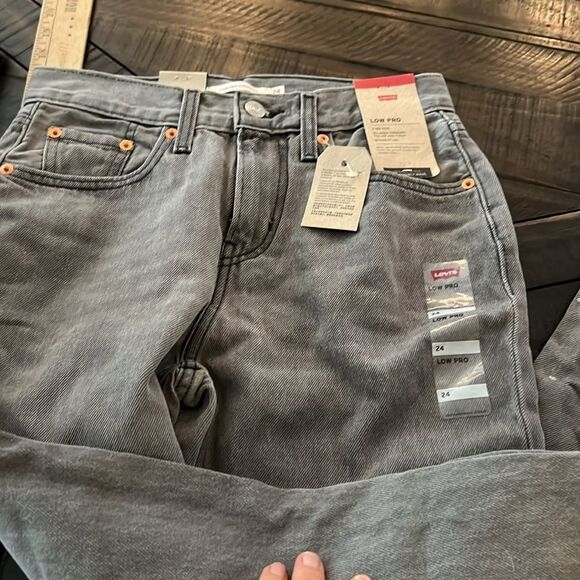 NWT Free People LEVI'S Low Pro Straight Loose Fit Jeans 90's Women's 24 - Picture 7 of 7